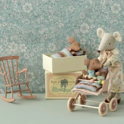 Bébé souris dans sa boîte - Rose<Maileg Online