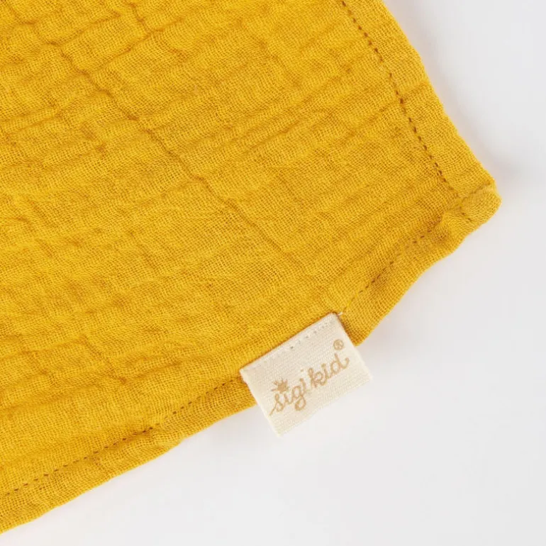 Doudou girafe en mousseline de coton jaune moutarde 39926<SIGIKID Online