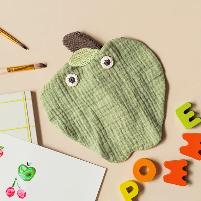 Doudou "Pomme" en coton bio - - The veggy toys<MyuM Shop