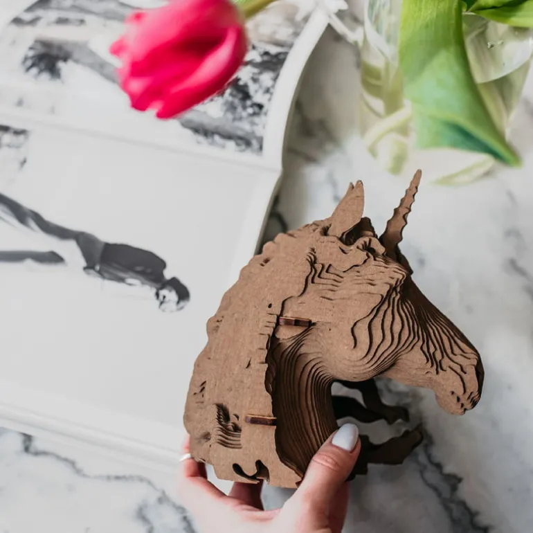 Puzzle sculpture 3D en carton - Licorne -<Cartonic Sale