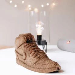 Puzzle sculpture 3D en carton - Sneaker -<Cartonic Clearance