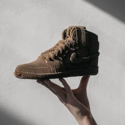 Puzzle sculpture 3D en carton - Sneaker -<Cartonic Clearance