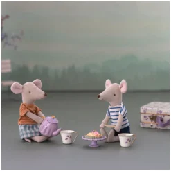 Service à thé "Plaisir de l'après-midi - Madelaine Violette" pour souris<Maileg Clearance