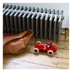 Voiture de course rouge: Quel design !<Playforever Cheap
